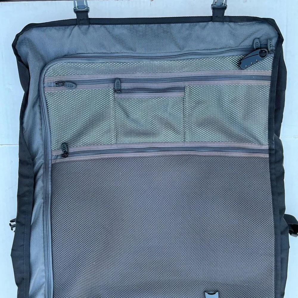 Tumi Tri-Fold Carry On Travel Garment Bag Ballistic Nylon Crossbody Black 22”